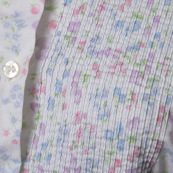 Vintage Floral Short Sleeve Button Down Top - Picture 6 of 6